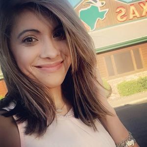 Meet your Posher, Angela